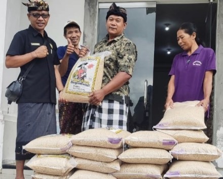 Kegiatan Pembagian Binit Gratis untuk Petani